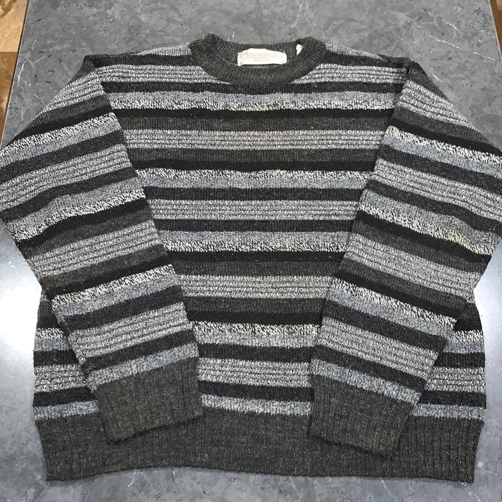 VINTAGE Sweater